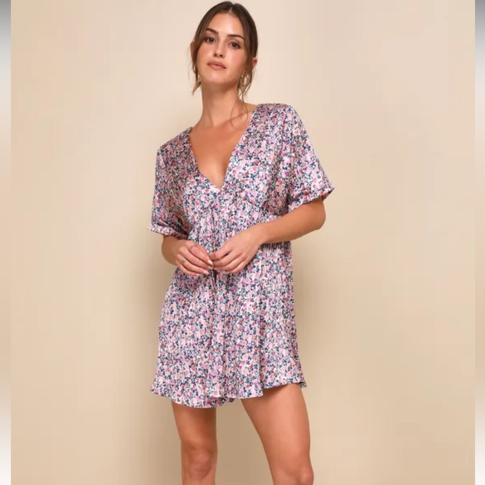 Lulus Dress Women XL Pink Blue Floral Mini Short Sleeve V-Neck Boho Babydoll NWT